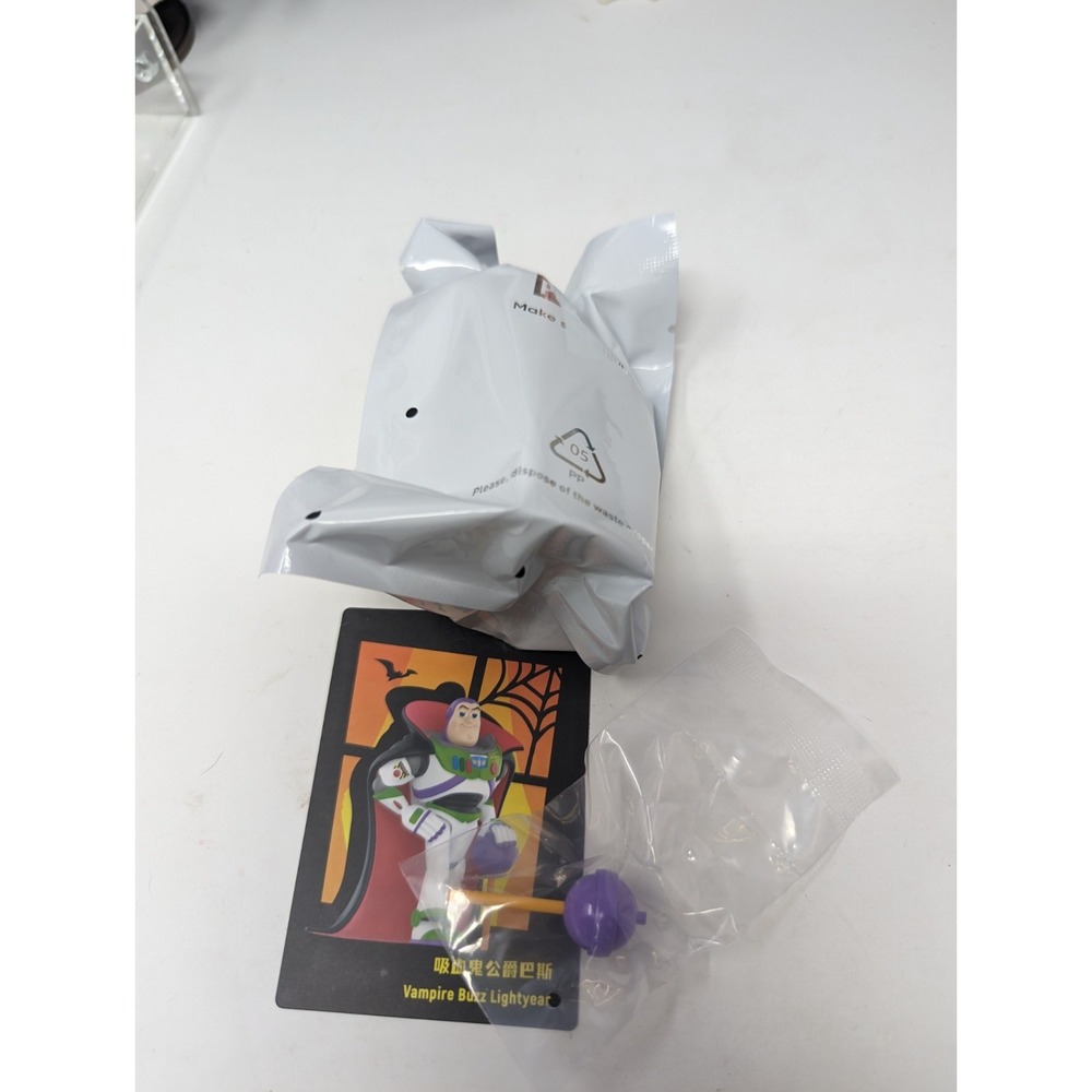 Vampire Buzz Lightyear POP MART  Pixar Spooky Night‎ Serie Mini Figure Toy Gift